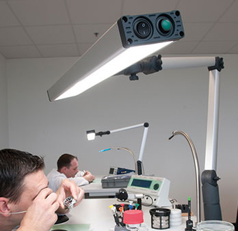 LED - Arbeitsplatzleuchte UNILED II mit Gelenkarm LED - Arbeitsplatzleuchte UNILED II mit Gelenkarm